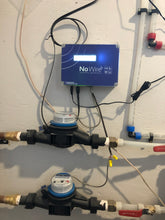 Load image into Gallery viewer, Polymer couplings will allow for polymer water meters to be connected to brass, pex or any other type of plumbing material
